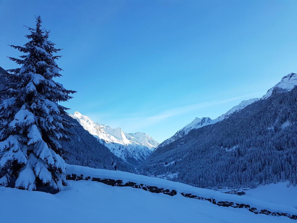 Baeckerei Schranz Bed & Breakfast Sankt Leonhard im Pitztal Bagian luar foto