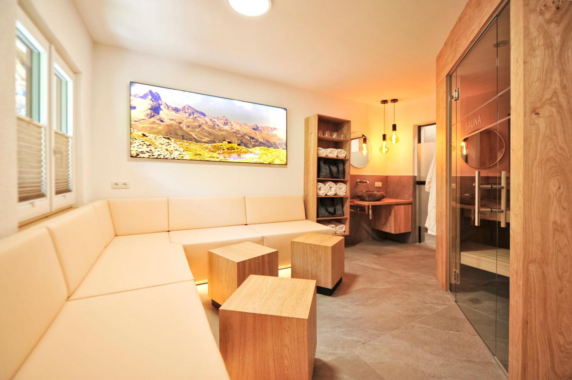 Baeckerei Schranz Bed & Breakfast Sankt Leonhard im Pitztal Bagian luar foto