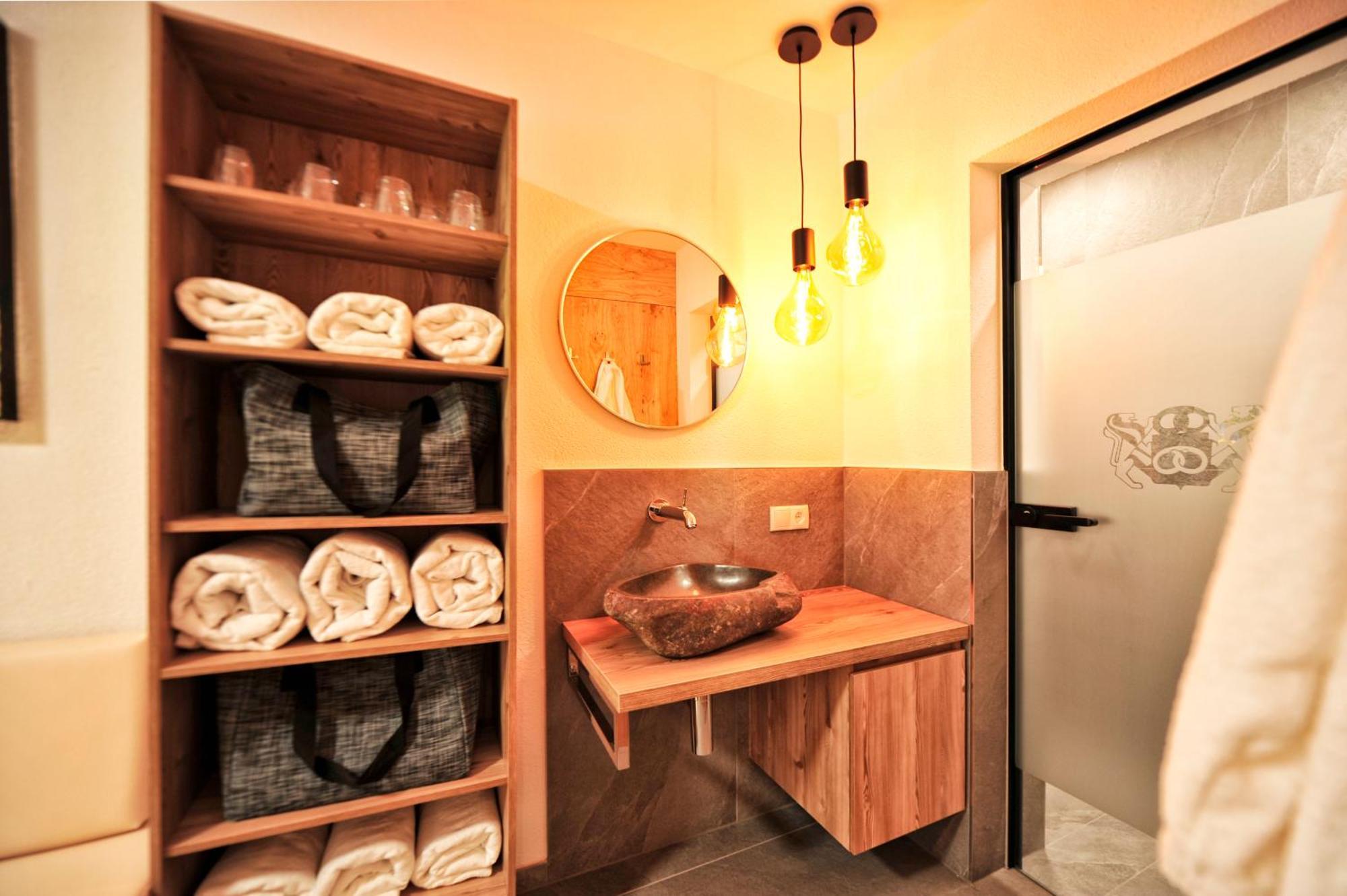 Baeckerei Schranz Bed & Breakfast Sankt Leonhard im Pitztal Bagian luar foto