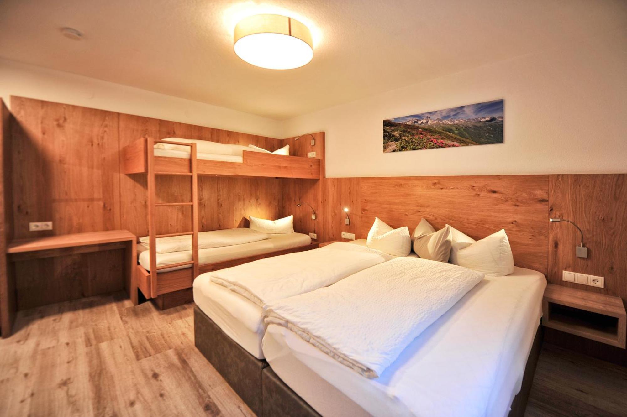 Baeckerei Schranz Bed & Breakfast Sankt Leonhard im Pitztal Bagian luar foto