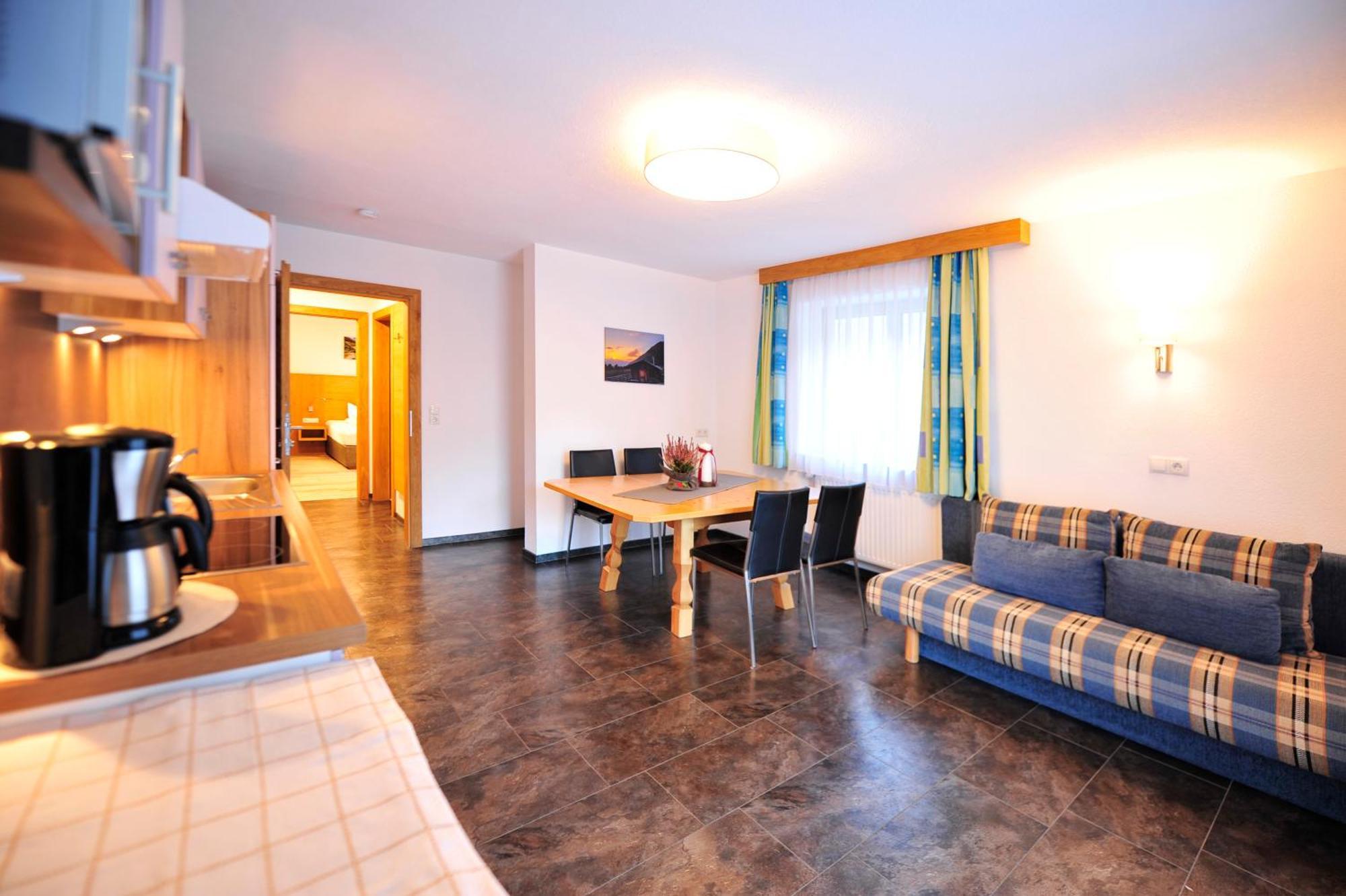 Baeckerei Schranz Bed & Breakfast Sankt Leonhard im Pitztal Bagian luar foto