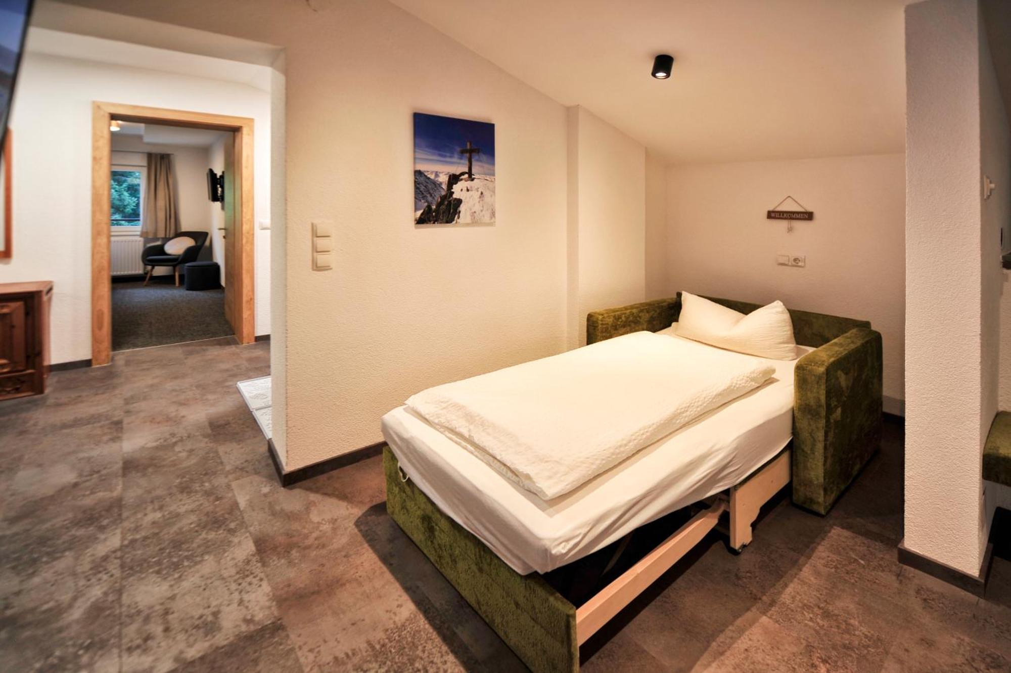 Baeckerei Schranz Bed & Breakfast Sankt Leonhard im Pitztal Bagian luar foto